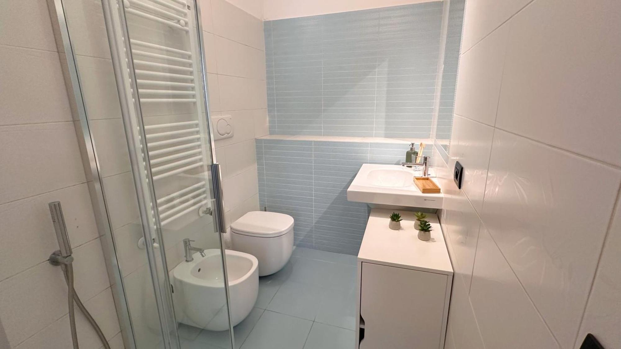 Ihost - Dupre 16 * Mailand